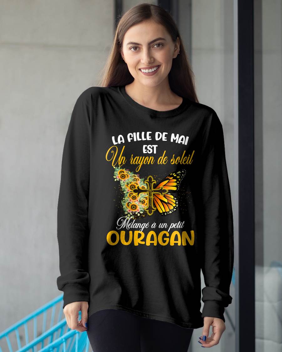MAI - LA FILLE DE MAI EST UN RAYON DE SOLEIL MÉLANGÉ À UN PETIT OURAGAN - FMA - FR/NINA05 (SKU2603-153-05)