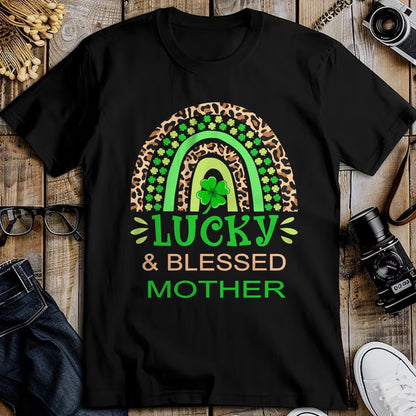Gift for Mom Shirt, Funny Mom Unisex T-Shirt/Hoodie/Sweatshirt HLT00 - One Lucky Mom St. Patricks Day Blessed Mother Mama T-Shirt