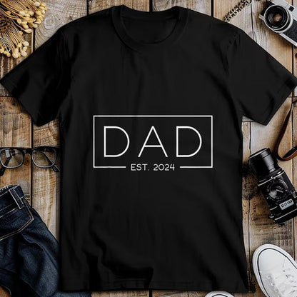 Gift for Dad Shirt, Funny Dad Unisex T-Shirt/Hoodie/Sweatshirt HLT00 – Dad Est. 2024 Expect Baby 2024 Father 2024 New Dad 2024 T-Shirt