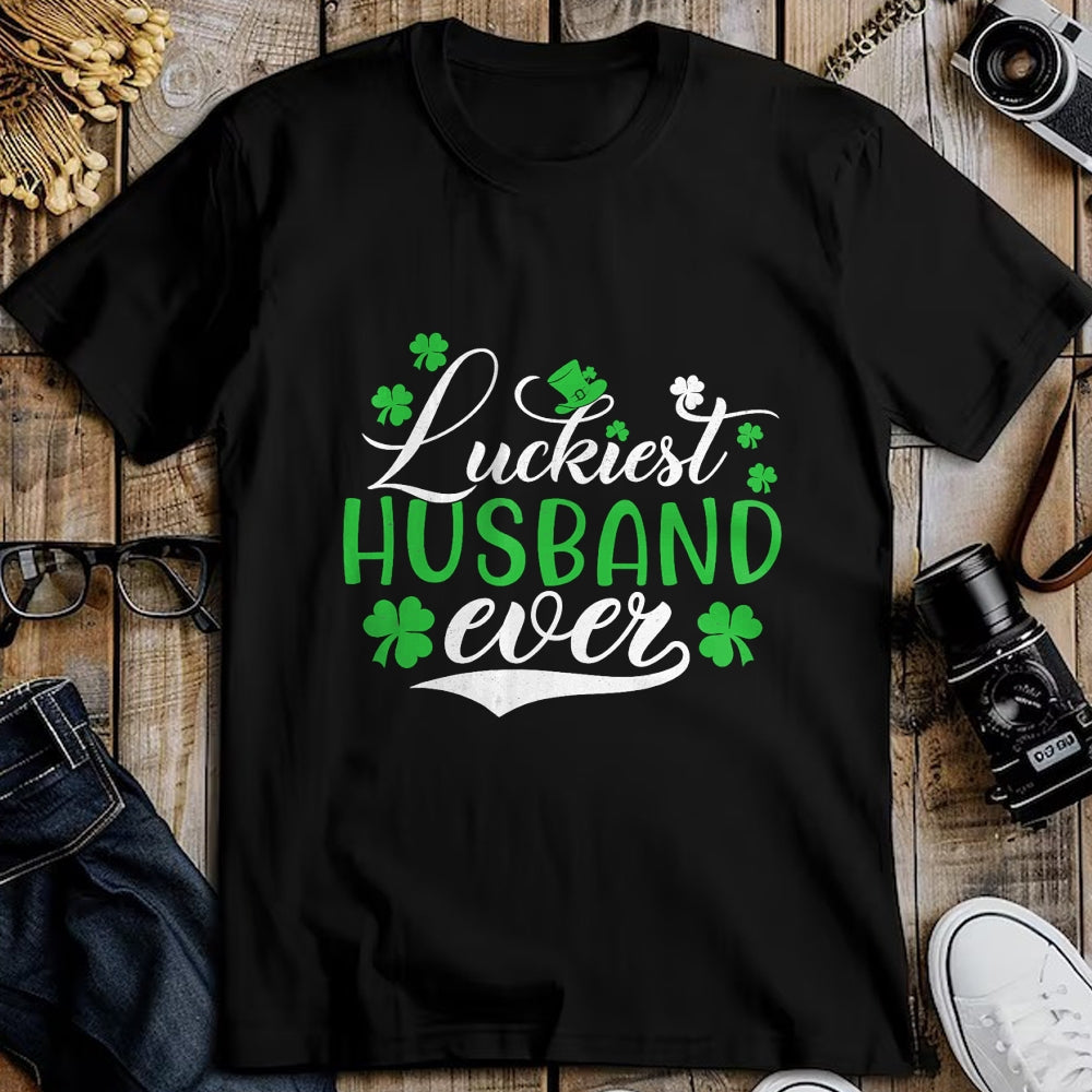 Best Husband Shirt, Wife and Husband Unisex T-Shirt/Hoodie/Sweatshirt HLT00 - Luckiest Husband Ever Shamrock Lucky St Patrick_s Day T-Shirt