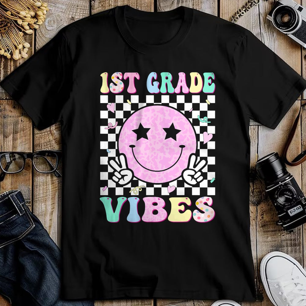 Best Student Shirt, Funny Back To School UnisexT-Shirt/Hoodie/Sweatshirt HLT00 - 1st Grade Vibes First Day of School 1st Grade First Grade T-Shirt