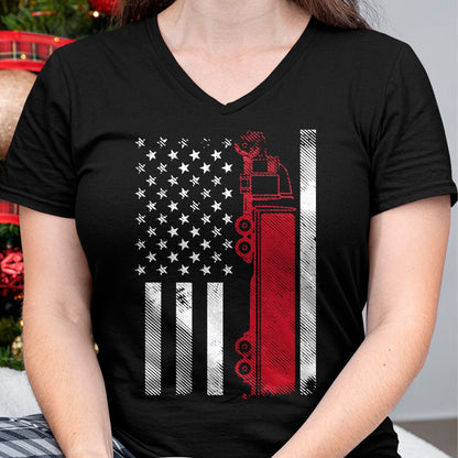 Best Truck Driver Life Shirt, Funny Trucker UnisexT-Shirt/Hoodie/Sweatshirt HLT00 - US American Flag Semi Truck Driver 18 Wheeler Trucker Gift Short Sleeve T-Shirt (1)