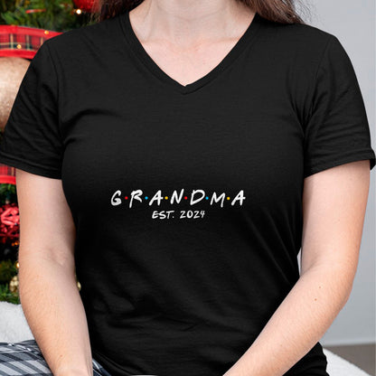 Best Grandma Shirt, Proud Grandma Unisex T-Shirt/Hoodie/Sweatshirt HLT00 - Soon to Be Grandma 2024 Gift Promoted to Grandma Est 2024 T-Shirt (2)
