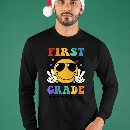 Best Student Shirt, Funny Back To School UnisexT-Shirt/Hoodie/Sweatshirt HLT00 - 1st Grade Vibes Smile Face Back to School Girls First Grade T-Shirt