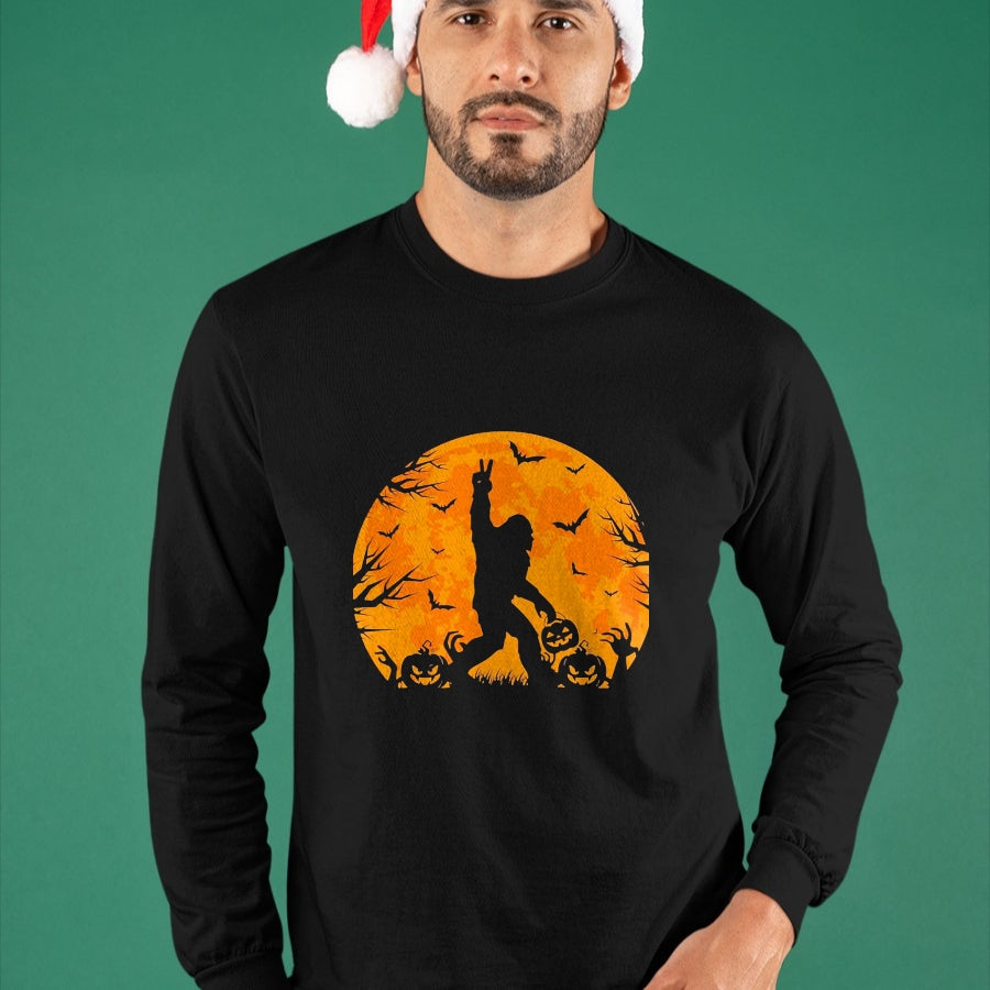 Best Thanksgiving Family Shirt , Funny Thanksgiving UnisexT-Shirt/Hoodie/Sweatshirt HLT00 - Spooky Halloween Bigfoot Pumpkin Funny Halloween Sasquatch T-Shirt, Men, Black, XX-Large