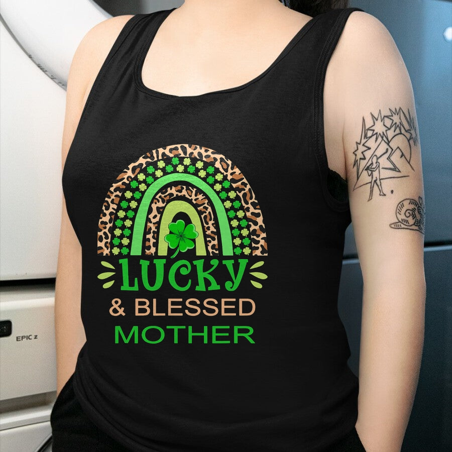 Gift for Mom Shirt, Funny Mom Unisex T-Shirt/Hoodie/Sweatshirt HLT00 - One Lucky Mom St. Patricks Day Blessed Mother Mama T-Shirt