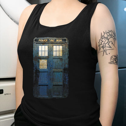 Best Doctor Shirt, Funny Doctor UnisexT-Shirt/Hoodie/Sweatshirt HLT00 - Cosplay Tardis Distressed Time-Traveller Sci-Fan T-Shirt
