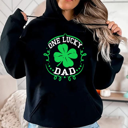 Gift for Dad Shirt, Funny Dad Unisex T-Shirt/Hoodie/Sweatshirt HLT00 – Mens One Lucky Dad Shirt Funny St Patricks Day Gift For Daddy Men T-Shirt