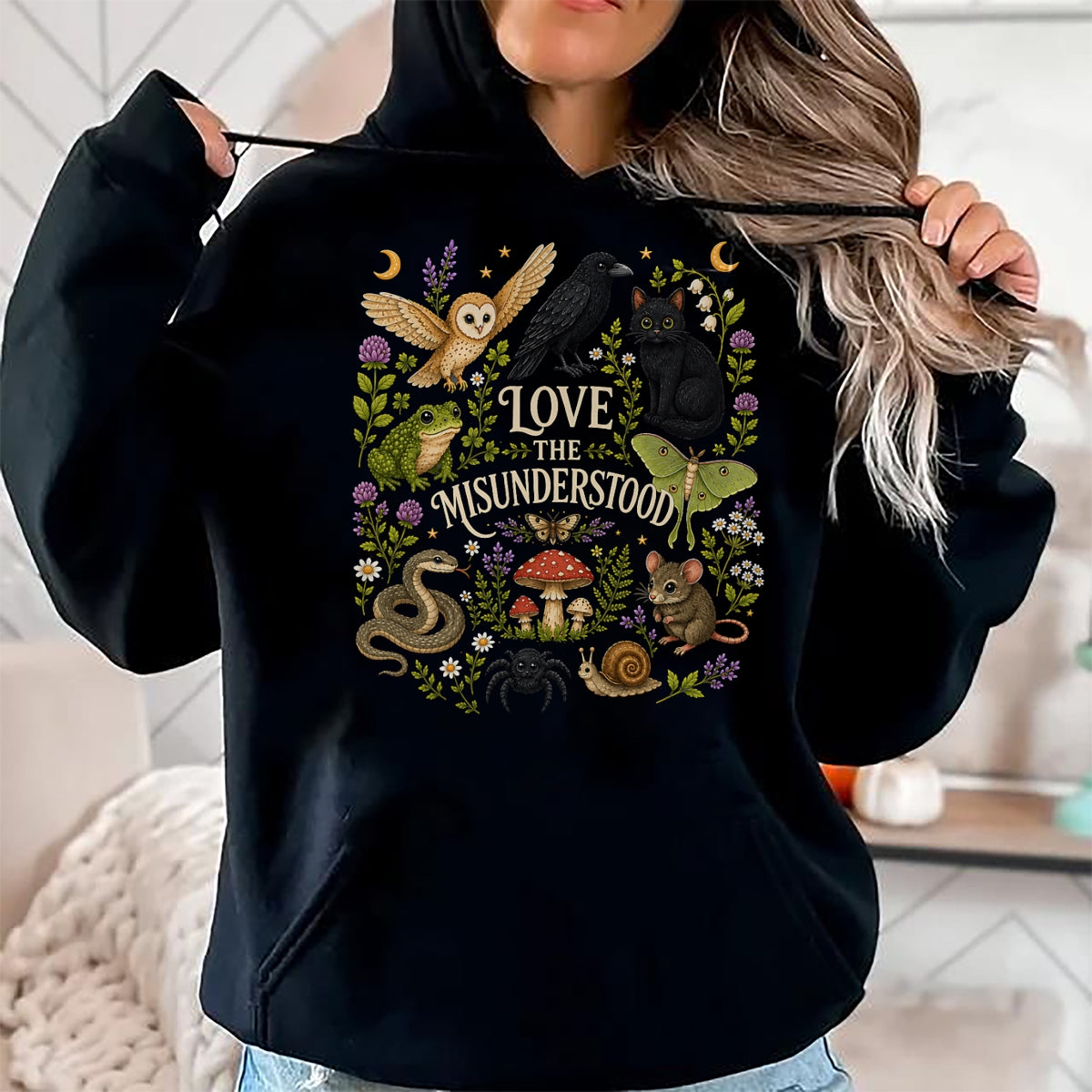 Cat Love Shirt, Funny Cat Lover Gift UnisexT-Shirt/Hoodie/Sweatshirt HLT00 - Love The Misunderstood Bat Raven Cat Snake Spider Moth Frog T-Shirt (1)