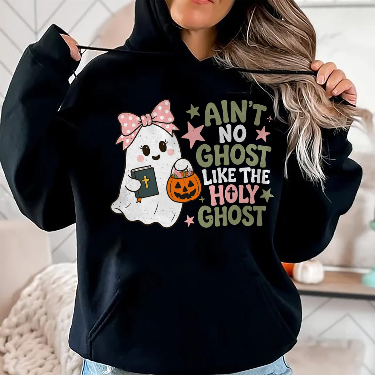 Best Teacher Shirt, Funny Teacher UnisexT-Shirt/Hoodie/Sweatshirt HLT00 - Ain't No Ghost Like The Holy Ghost Spooky Teacher Halloween T-Shirt