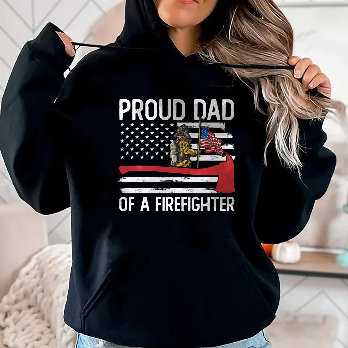 Gift for Dad Shirt, Funny Dad Unisex T-Shirt/Hoodie/Sweatshirt HLT00 – Fireman Father Son Daughter Proud Dad Of A Firefighter T-Shirt