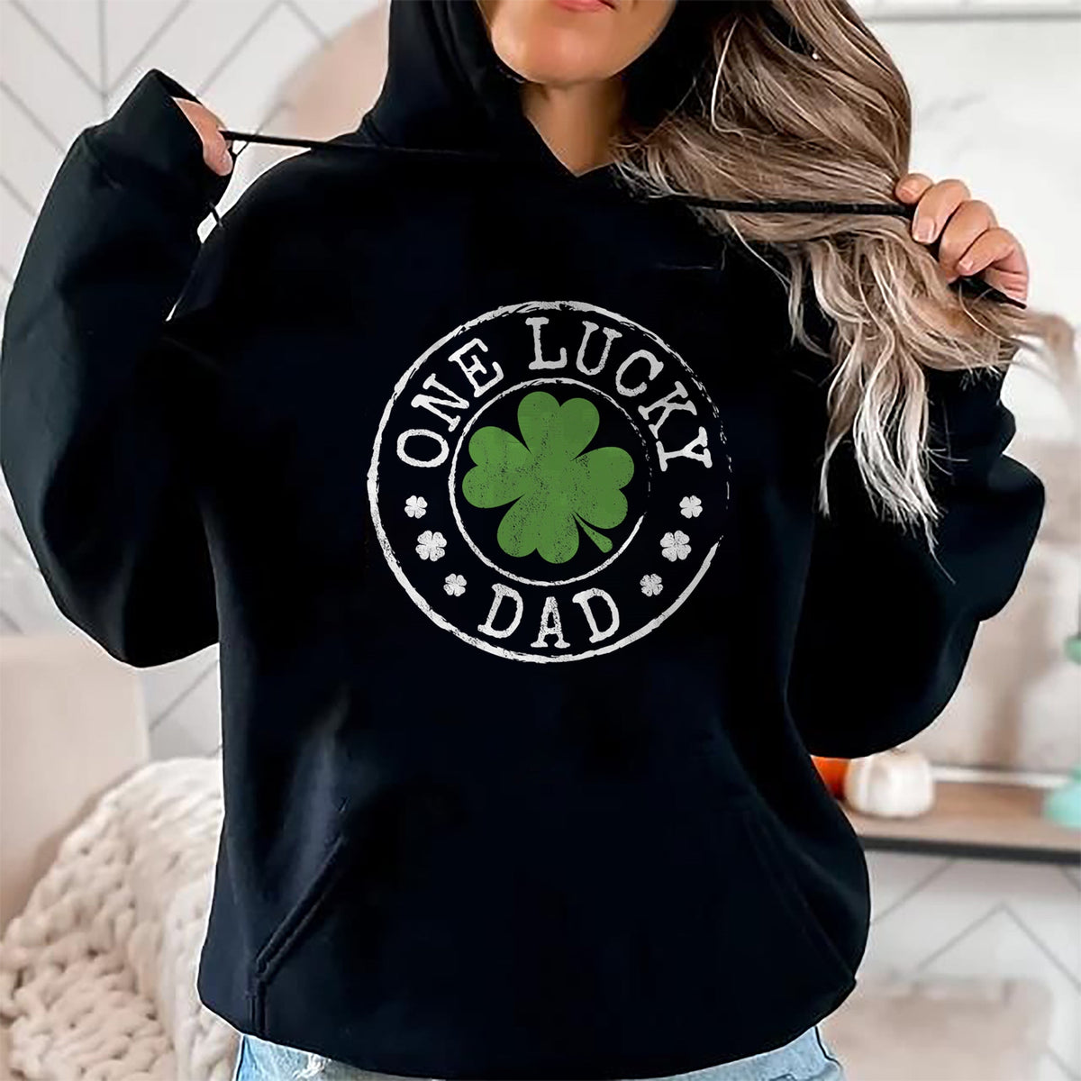 Gift for Dad Shirt, Funny Dad Unisex T-Shirt/Hoodie/Sweatshirt HLT00 – One Lucky Dad Father Funny Irish Shamrocks St Patrick_s Day T-Shirt
