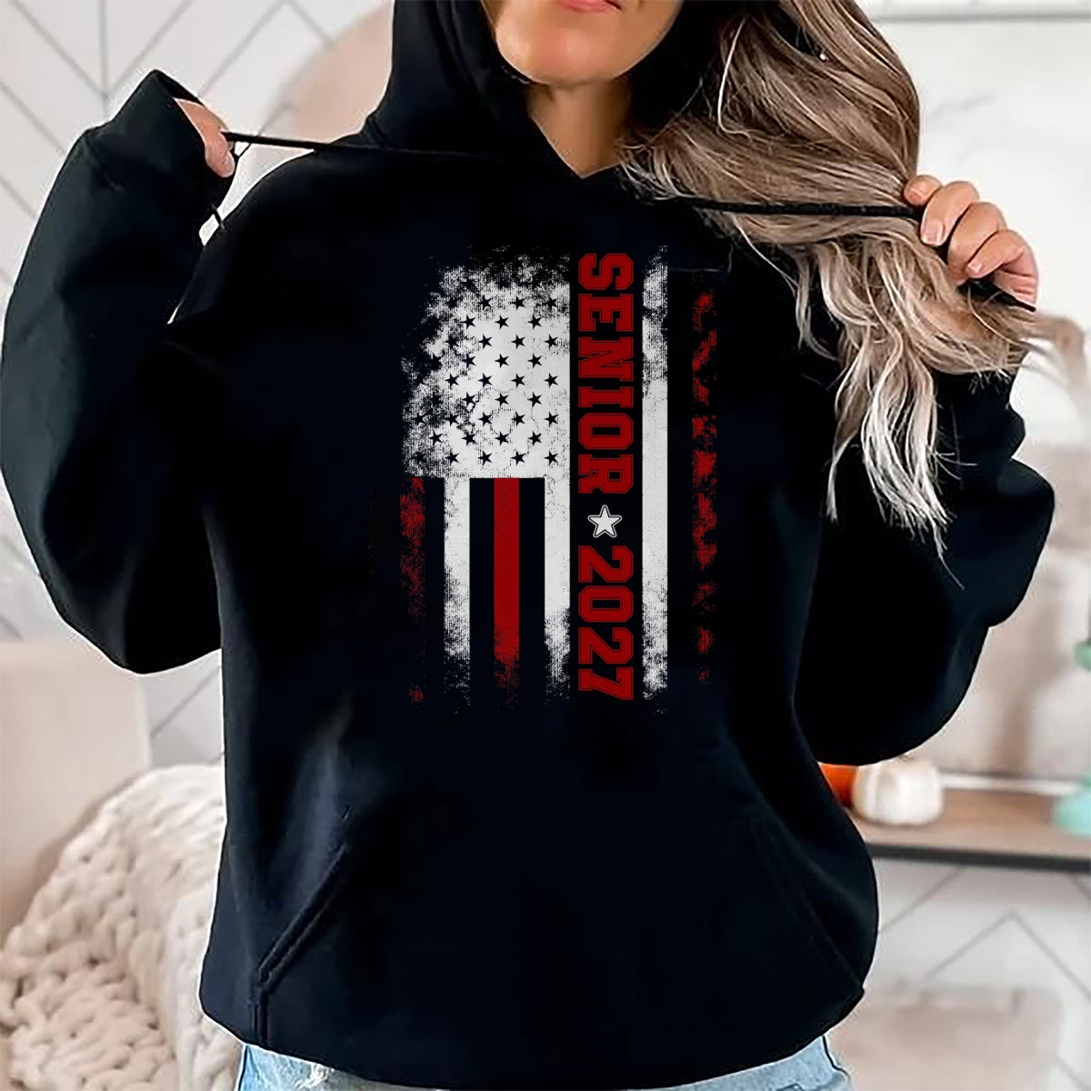 Best Student Shirt, Funny Back To School UnisexT-Shirt/Hoodie/Sweatshirt HLT00 - Senior Class of 2027 Back to High School American USA Flag T-Shirt