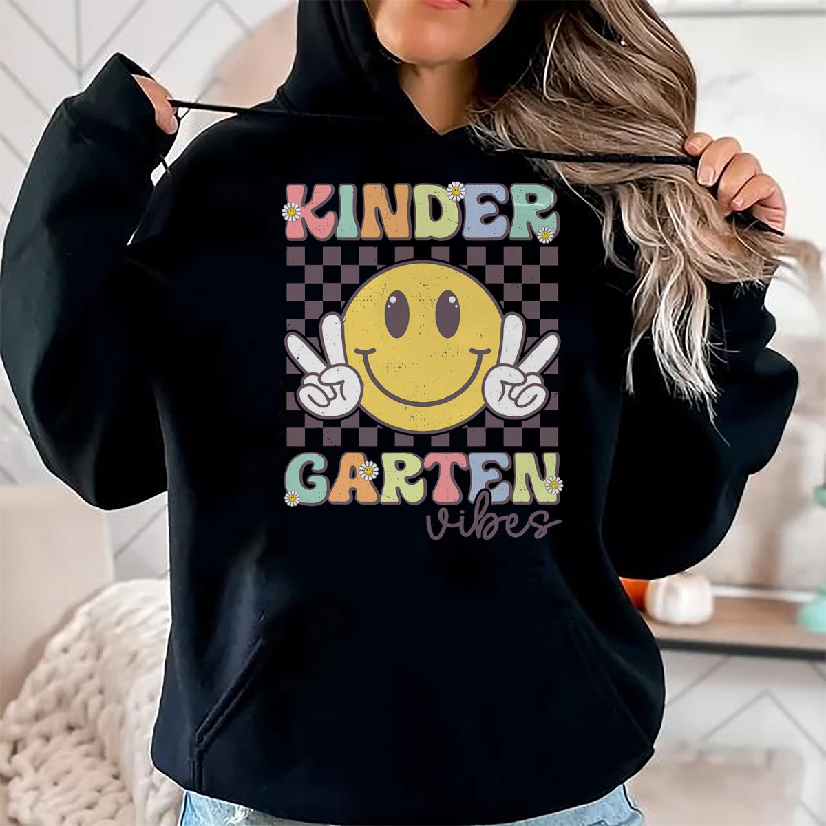 Best Student Shirt, Funny Back To School UnisexT-Shirt/Hoodie/Sweatshirt HLT00 - Kindergarten Vibes Smile Face Back to School Teachers Kids T-Shirt
