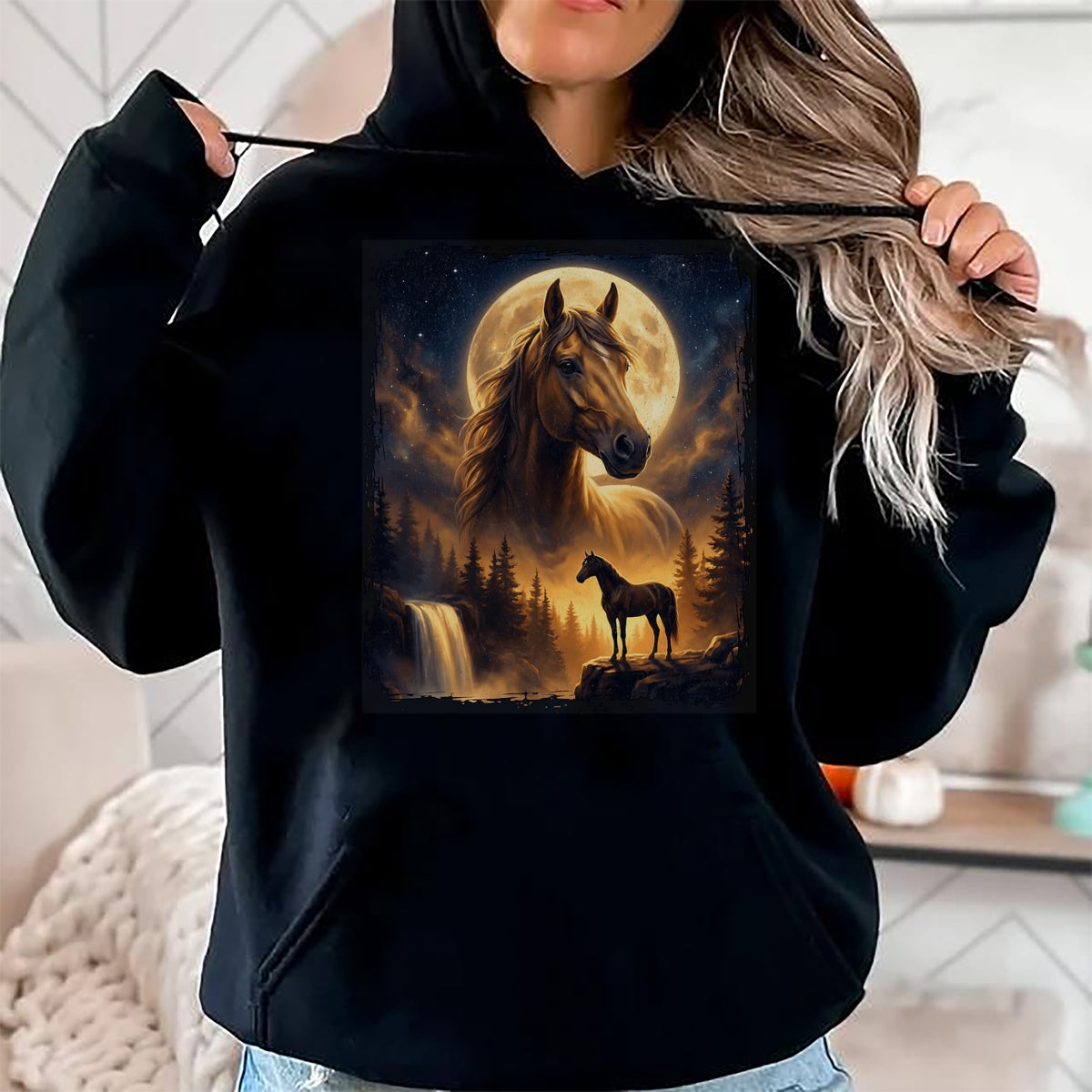 Best Horse Lover Shirt , Funny Horse UnisexT-Shirt/Hoodie/Sweatshirt HLT00 - Mystical Retro Majestic Horse Spirit Animal Full Moon Nature T-Shirt