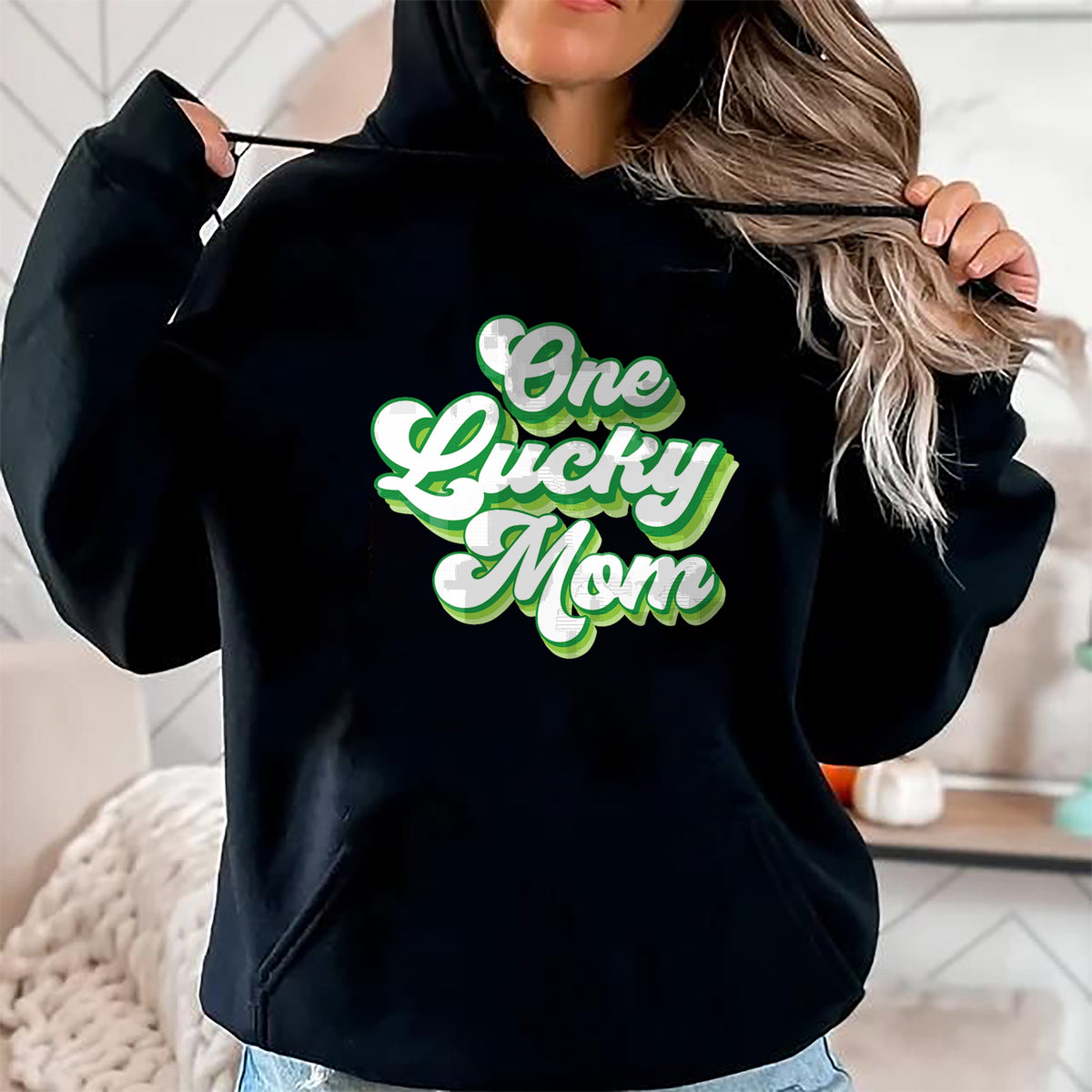 Gift for Mom Shirt, Funny Mom Unisex T-Shirt/Hoodie/Sweatshirt HLT00 - One Lucky Mom Retro Vintage St Patricks Day T-Shirt