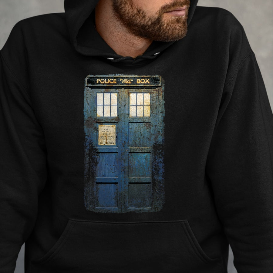 Best Doctor Shirt, Funny Doctor UnisexT-Shirt/Hoodie/Sweatshirt HLT00 - Cosplay Tardis Distressed Time-Traveller Sci-Fan T-Shirt