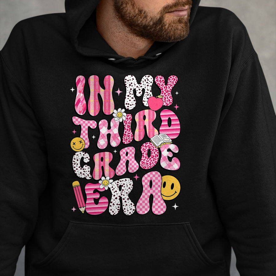 Best Student Shirt, Funny Back To School UnisexT-Shirt/Hoodie/Sweatshirt HLT00 - Back to School in My 3rd Third Grade Era Retro Pink Girl T-Shirt