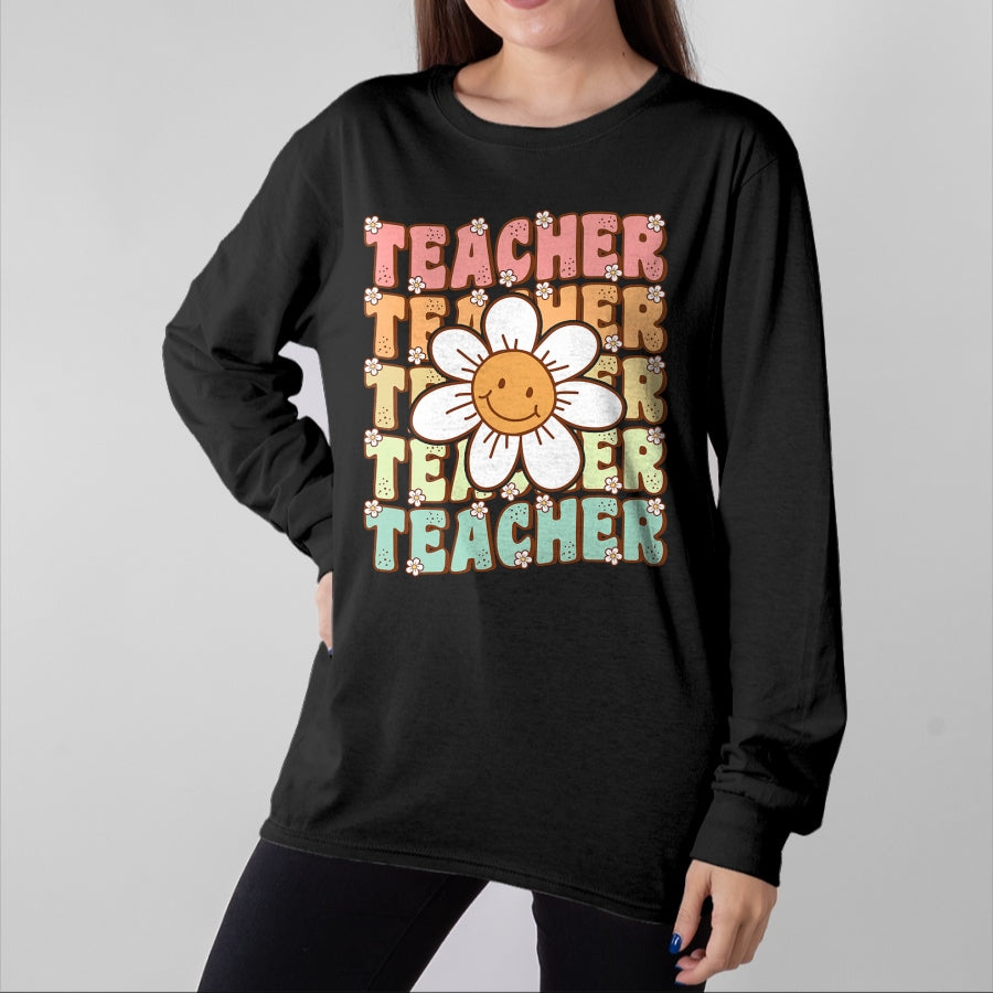 Best Student Shirt, Funny Back To School UnisexT-Shirt/Hoodie/Sweatshirt HLT00 - Groovy Teacher Cute Daisy Flower Retro Back to School T-Shirt