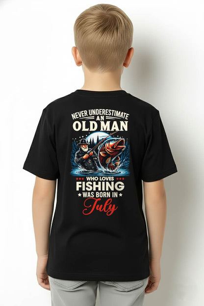 JULY - NEVER UNDERESTIMATE AN OLD MAN WHO LOVES FISHING - FISHING T SHIRT - NINA07 (SKU2604-211-07)