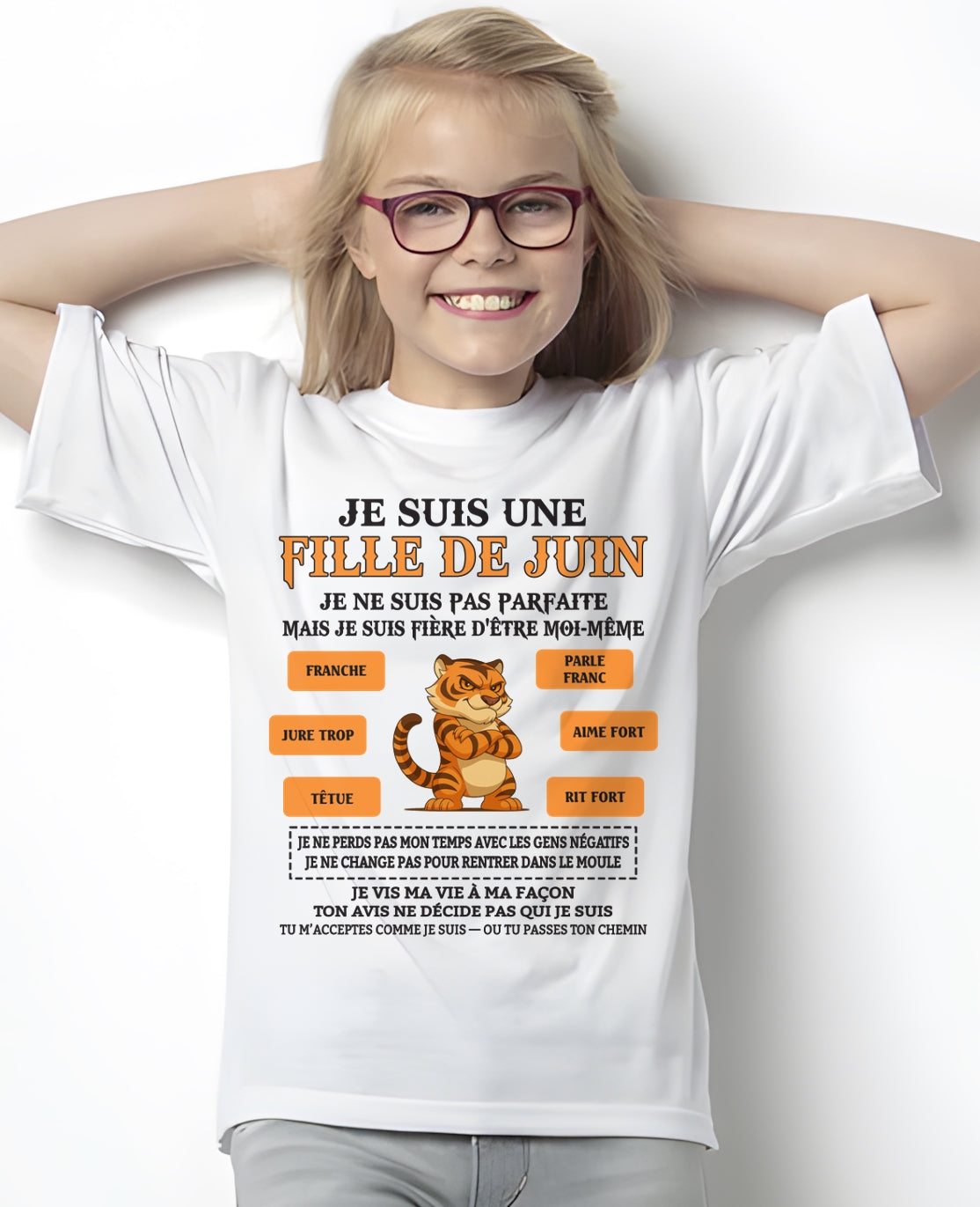 JE SUIS UNE FILLE DE JUIN     - fma NINA06 / fr06 (SKU26T-01240-06)