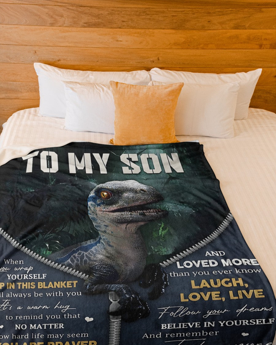 BLANKET FOR SON – COMFORT & WARMTH GIFT FROM MOM Sherpa Fleece Quilt Blanket NTTD00 (SKUB-BLK-MOMS1)