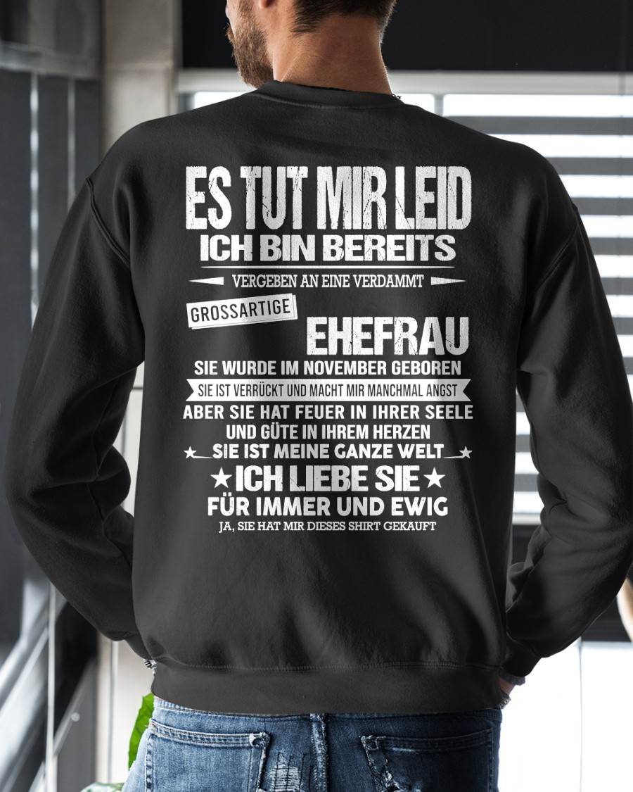 NOVEMBER - SIE IST MEINE GANZE WELT ICH LIEBE SIE FÜR IMMER UND EWIG - Das perfekte Geschenk für Ihren Ehemann - GER/NINA11 (SKU2605-350-11)