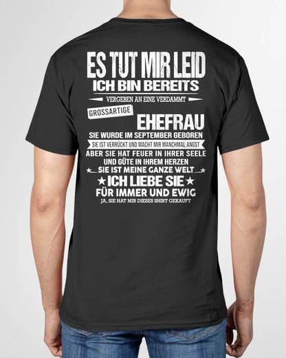 SEPTEMBER - SIE IST MEINE GANZE WELT ICH LIEBE SIE FÜR IMMER UND EWIG - Das perfekte Geschenk für Ihren Ehemann - GER/NINA09 (SKU2605-350-09)
