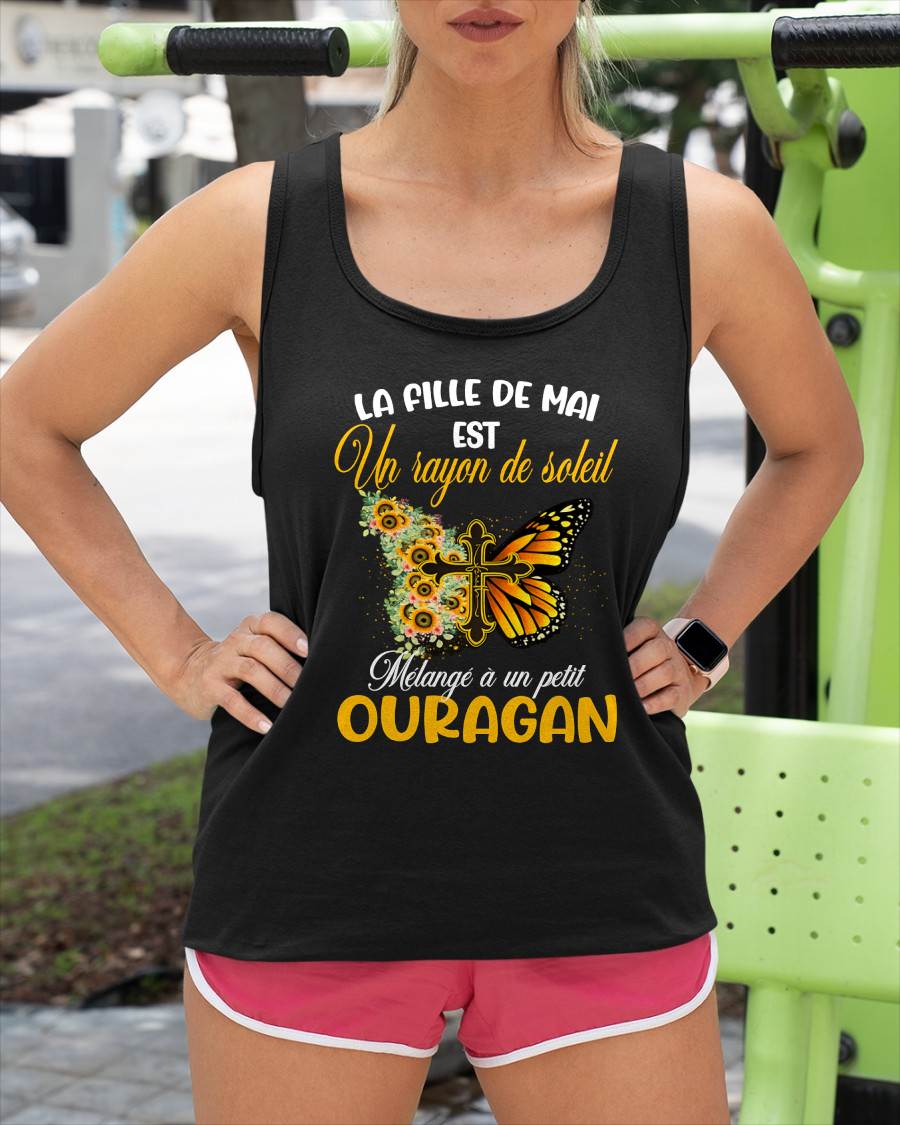 MAI - LA FILLE DE MAI EST UN RAYON DE SOLEIL MÉLANGÉ À UN PETIT OURAGAN - FMA - FR/NINA05 (SKU2603-153-05)
