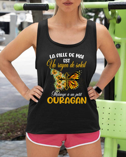 MAI - LA FILLE DE MAI EST UN RAYON DE SOLEIL MÉLANGÉ À UN PETIT OURAGAN - FMA - FR/NINA05 (SKU2603-153-05)