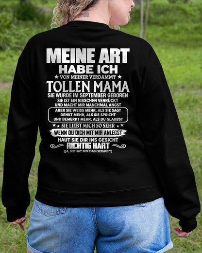 SEPTEMBER -  MEINE ART HABE ICH VON MEINER VERDAMMT TOLLEN MAMA – Das perfekte Geschenk für deinen Sohn - NINA09 (SKU2610-78-09)
