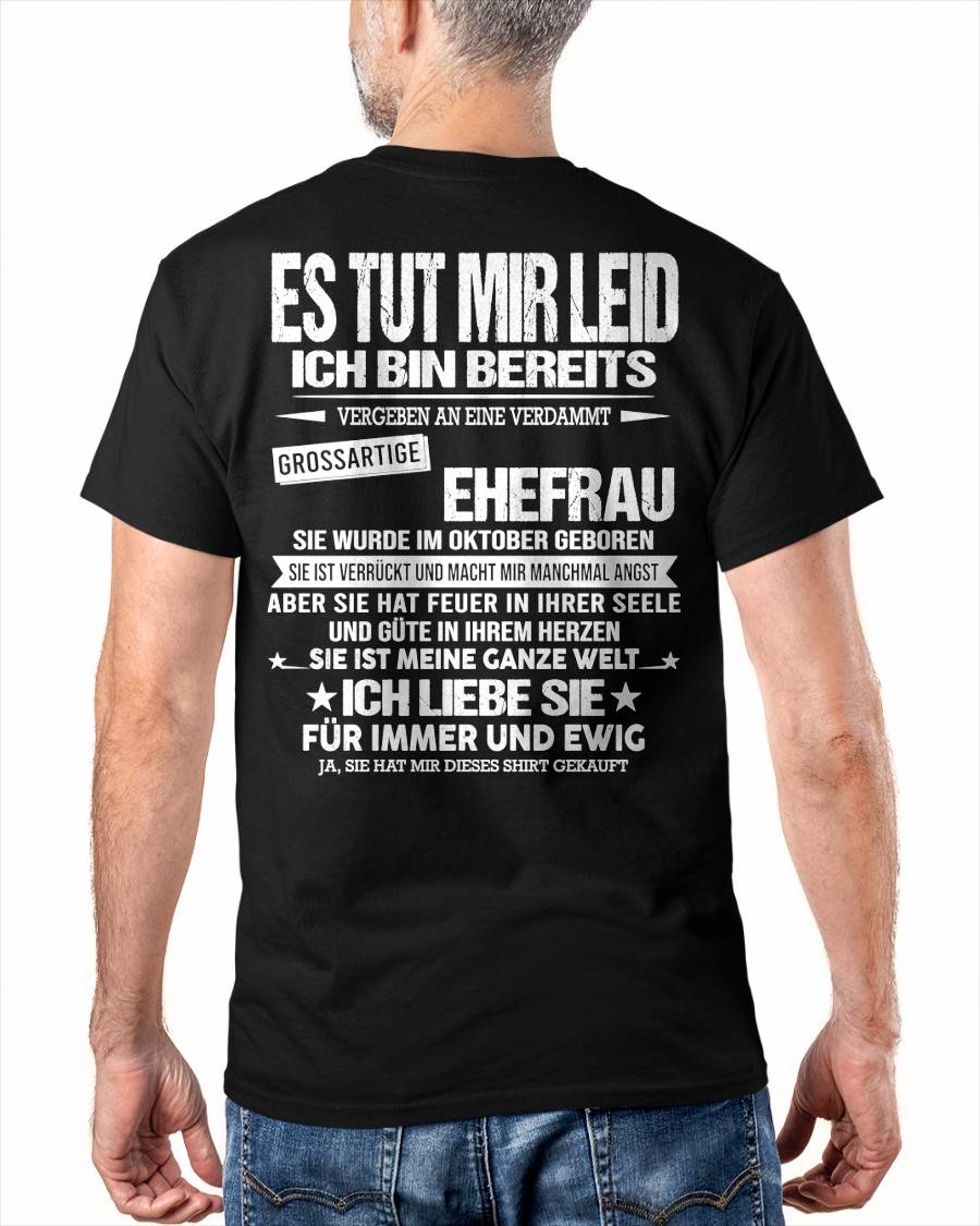 OKTOBER - SIE IST MEINE GANZE WELT ICH LIEBE SIE FÜR IMMER UND EWIG - Das perfekte Geschenk für Ihren Ehemann - GER/NINA10 (SKU2605-350-10)